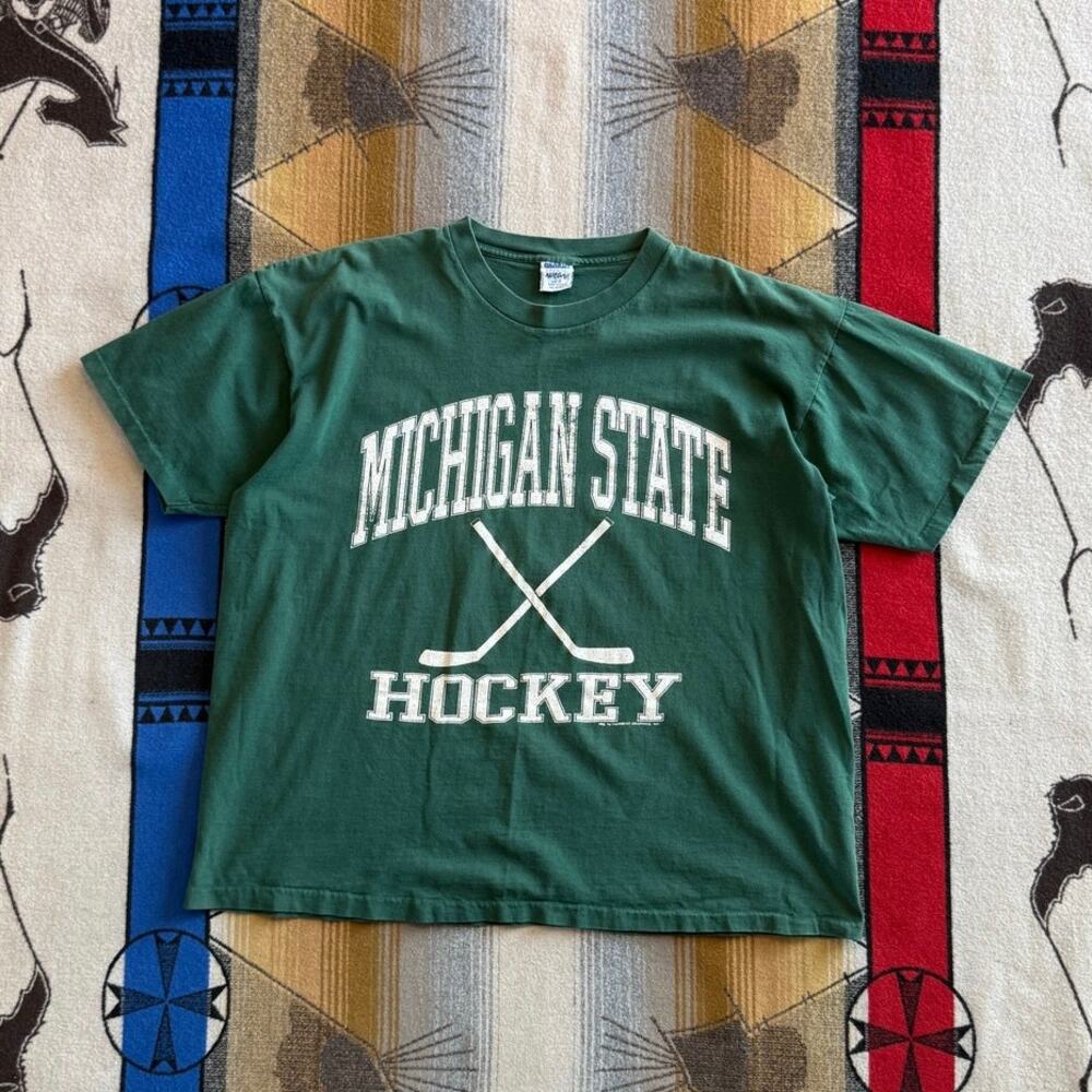 Vintage 90s Michigan State Spartans Hockey T-Shirt Size XL (Boxy) Made In USA